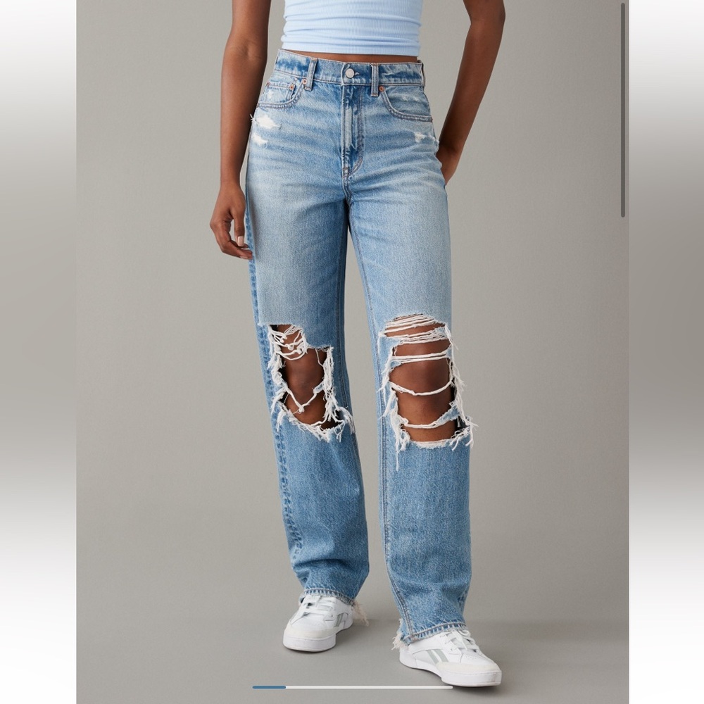 American Eagle Highest Rise Baggy Straight Medium Wash Distressed Blue Jeans
